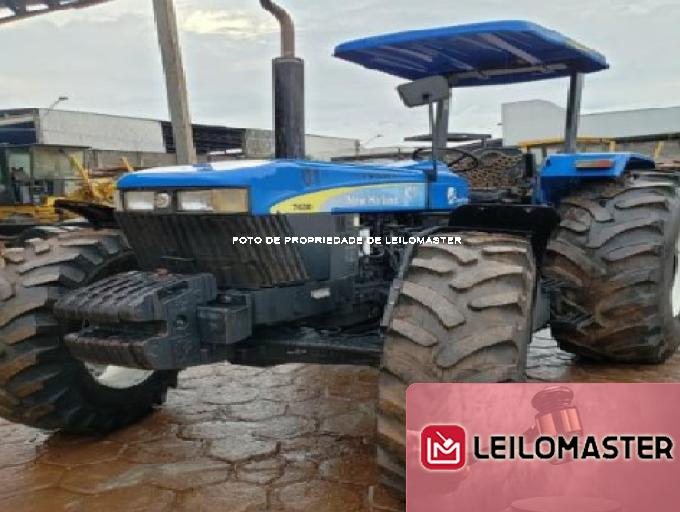 TRATOR NEW HOLLAND 7630