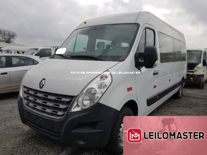 RENAULT MASTER MINIBUS 18/19