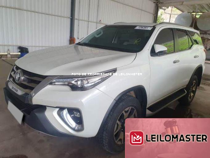 TOYOTA HILUX SW4 20/20