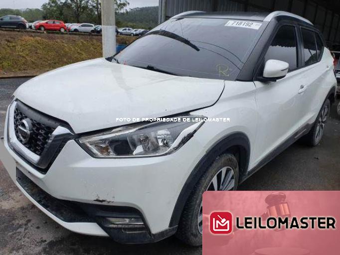 NISSAN KICKS 18/18