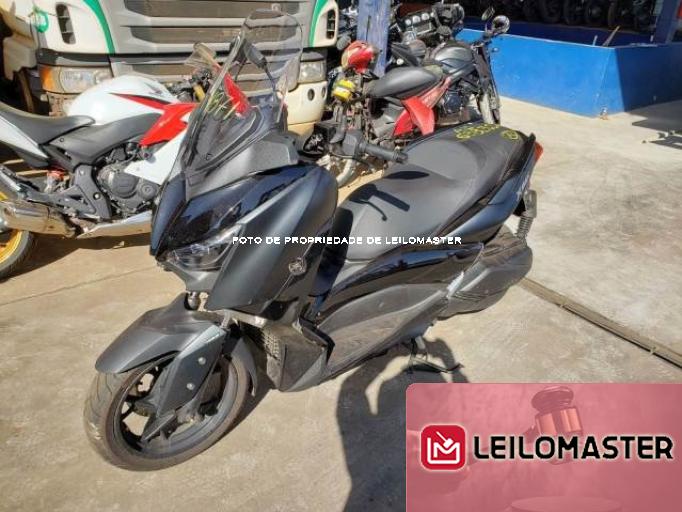 YAMAHA XMAX 250 22/22