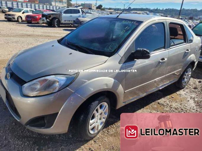 FORD FIESTA SEDAN 14/14