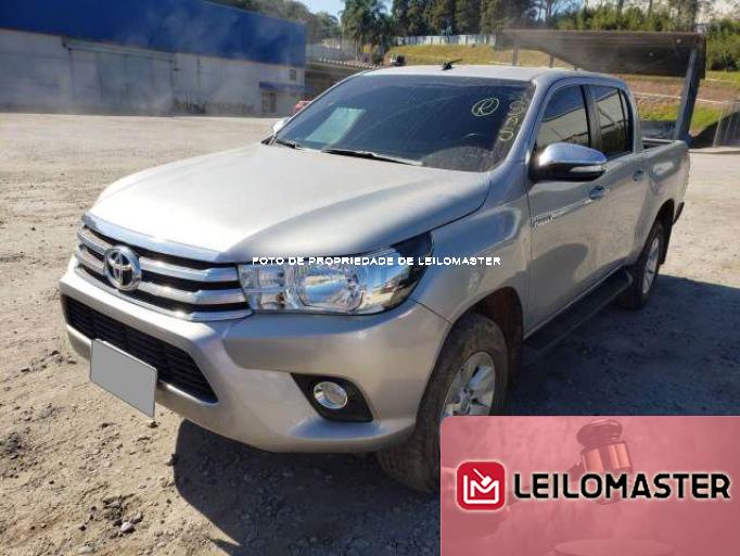 TOYOTA HILUX 16/16